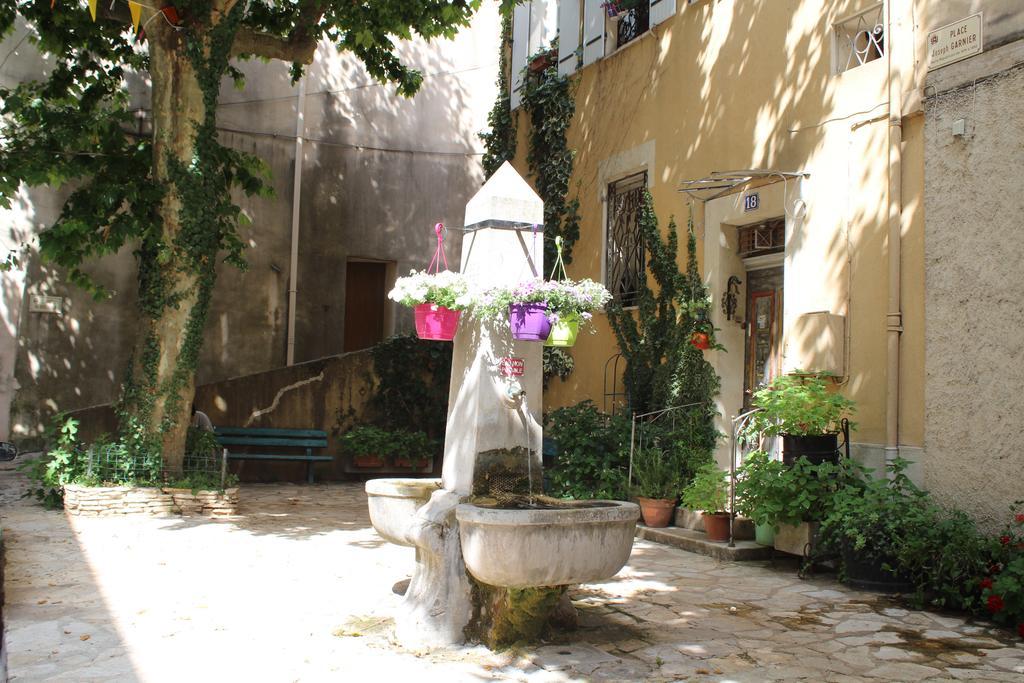 Le Clos Des Acacias Сінь Екстер'єр фото